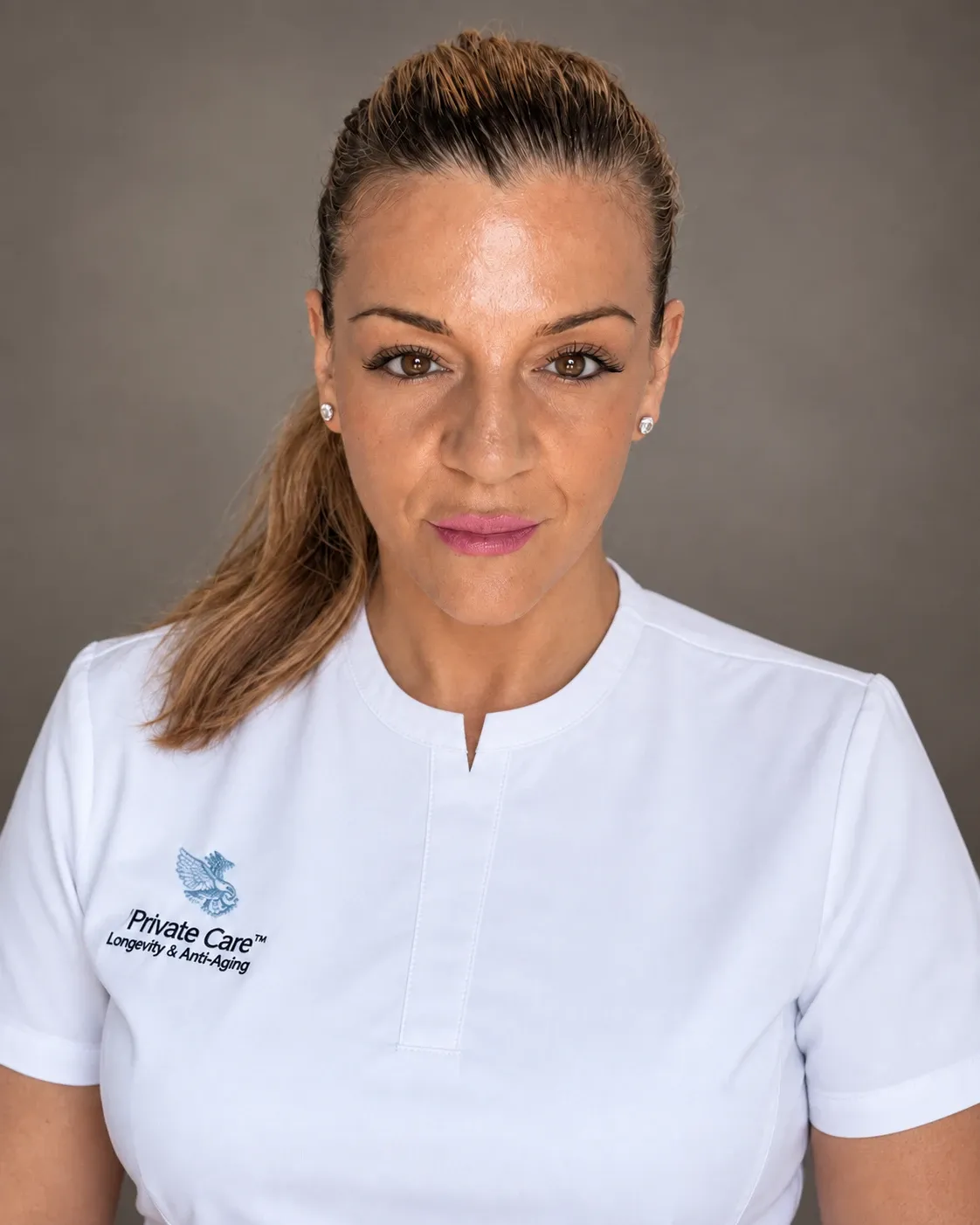 Nicole Cooks — professional studio portrait